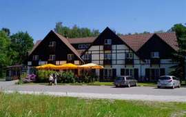 Hotel mit Terrasse