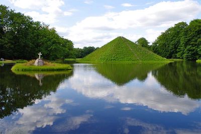 Pyramide im Branitzer Park