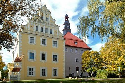 Giebel mit Schlossturm