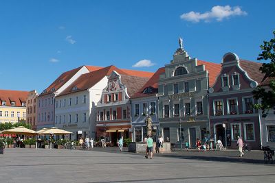 Geschäfte und Hofläden