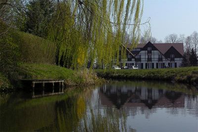 Hauptspree am Hotel am Spreebogen