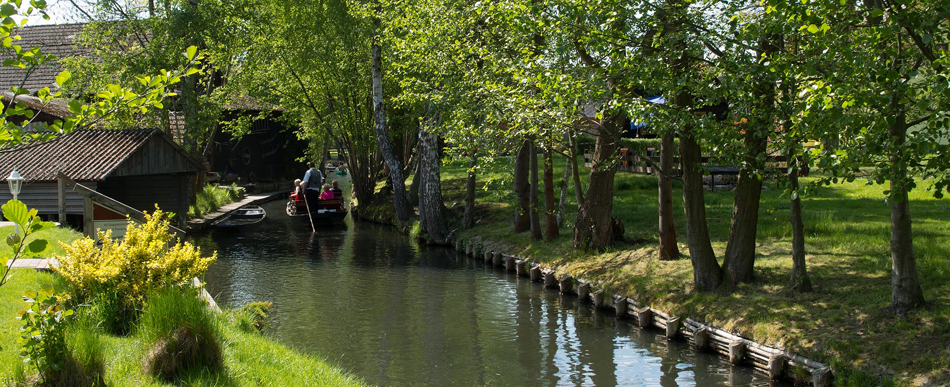 Kahnfahrt in Burg Kauper