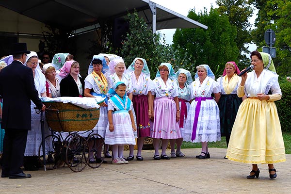 Trachtenvielfalt bei den Sorben und Wenden im Spreewald