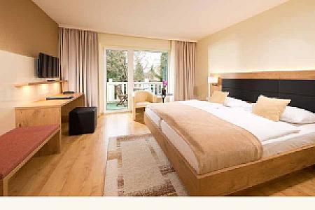 Doppelzimmer mit Balkon