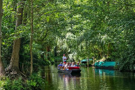 Kahnfahrt zum Barfusspark Burg (Spreewald)