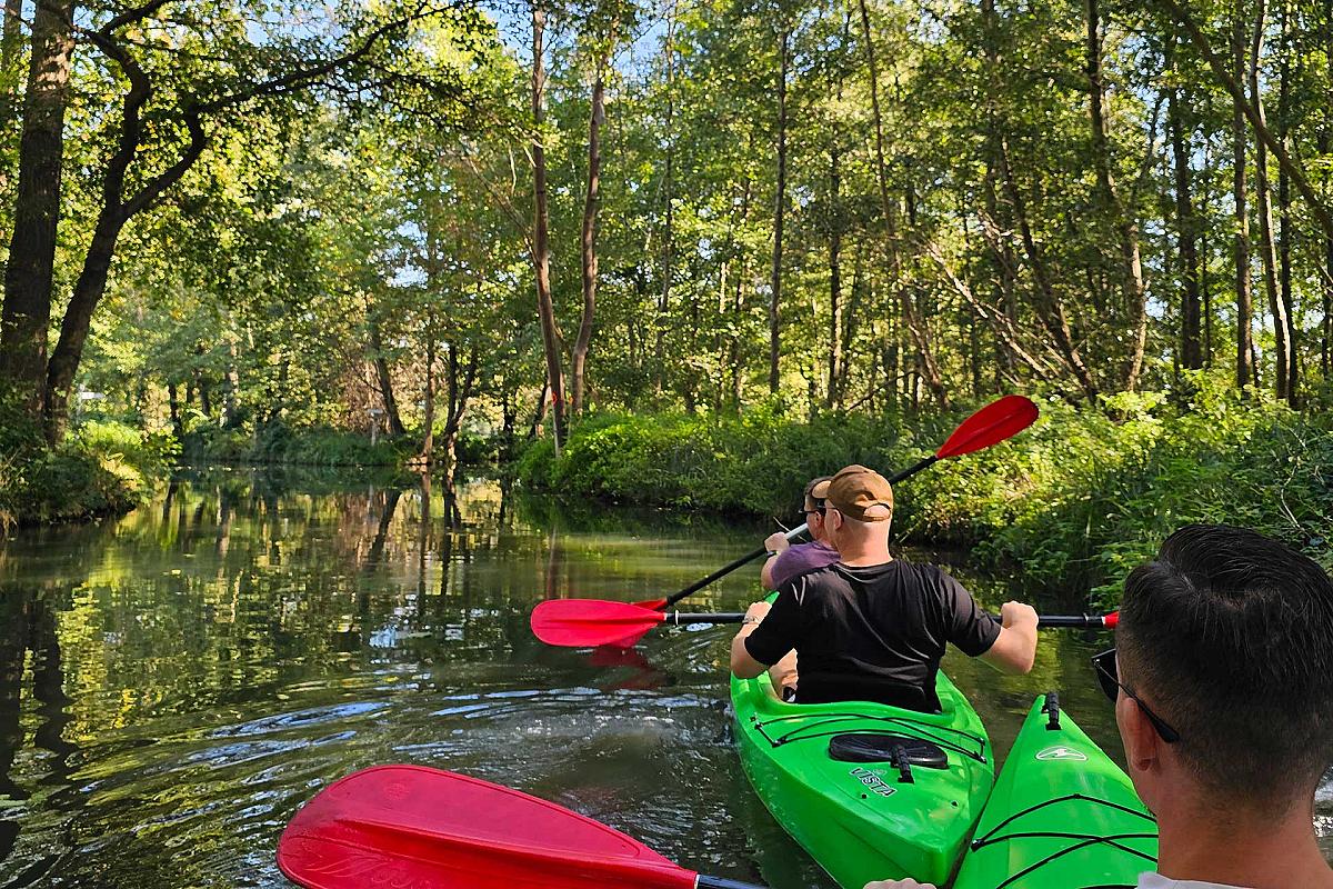 Spreehafen Burg - spreehafen-burg-paddler-im-2er-kajak