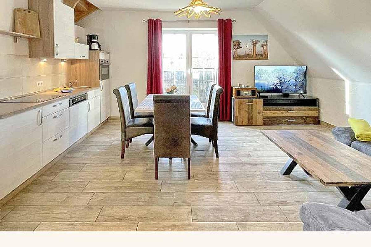 Ferienwohnungen „Zum Baumhaus“ - ferienwohnung-luftschloss-burg-spreewald_01