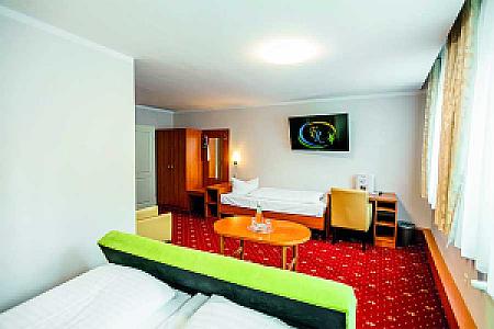 Dreibettzimmer