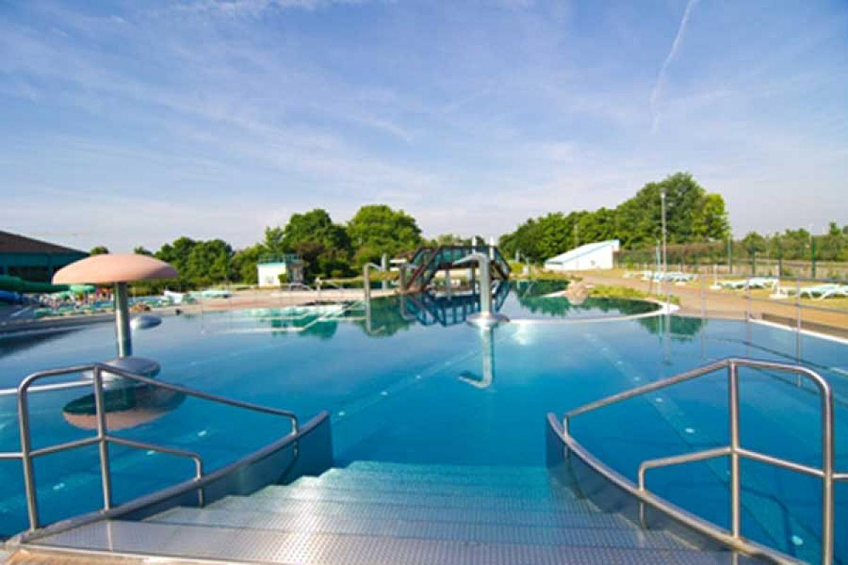 LAGUNE Cottbus - aussenbecken-lagune-cottbus