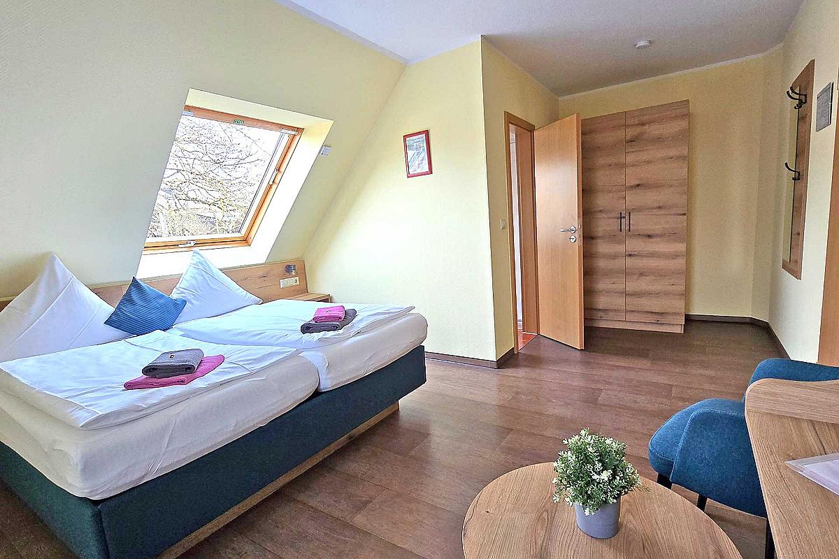 Pension und Gasthaus Hafeneck - doppelzimmer-doppelbett-pension-hafeneck