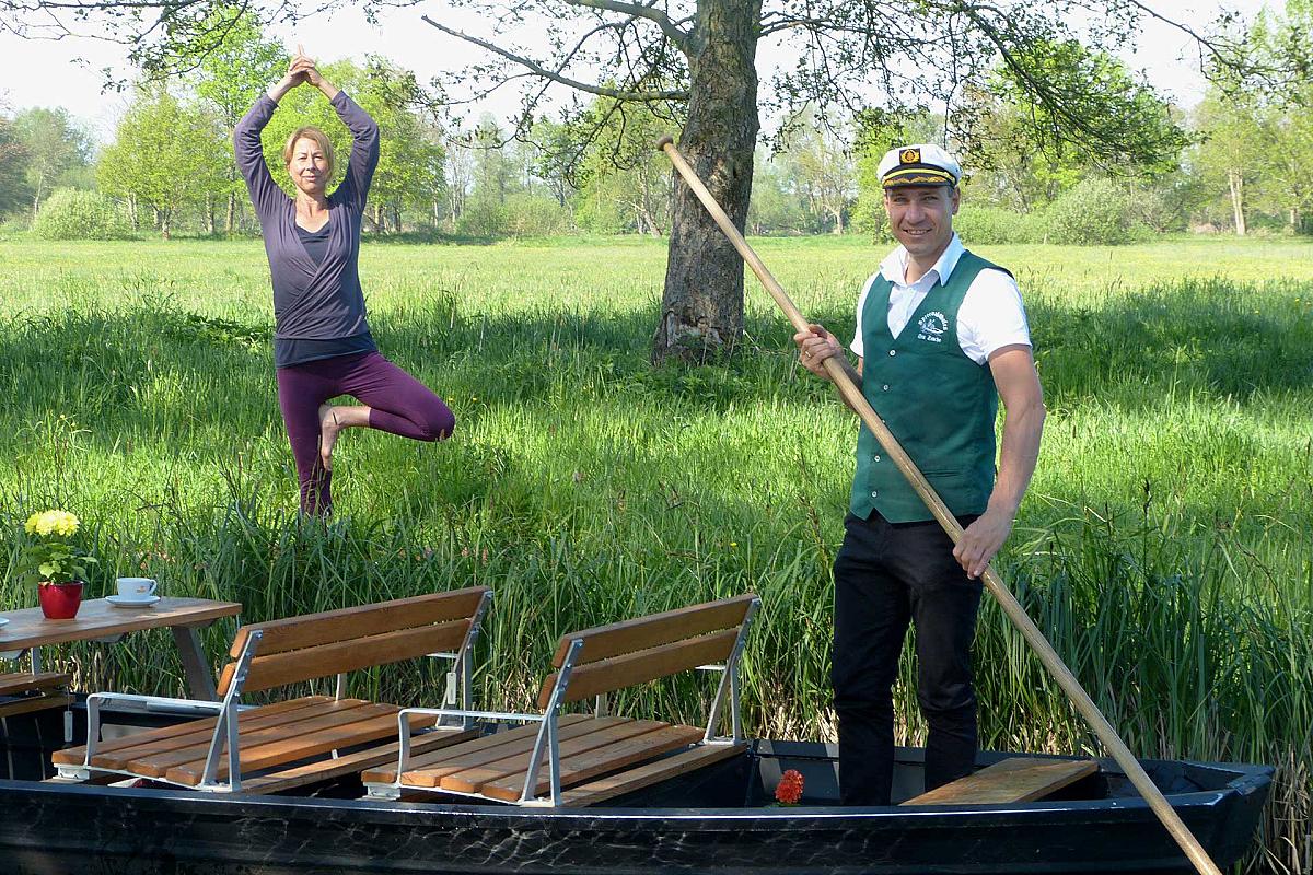 Kahngenuss Spreewaldkahnfahrten - Yoga am Ufer
