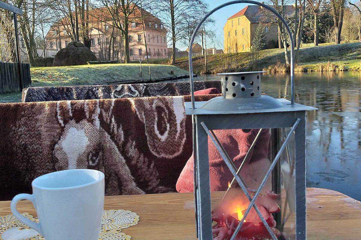 Kahngenuss Spreewaldkahnfahrten - Glühwein und Lampe