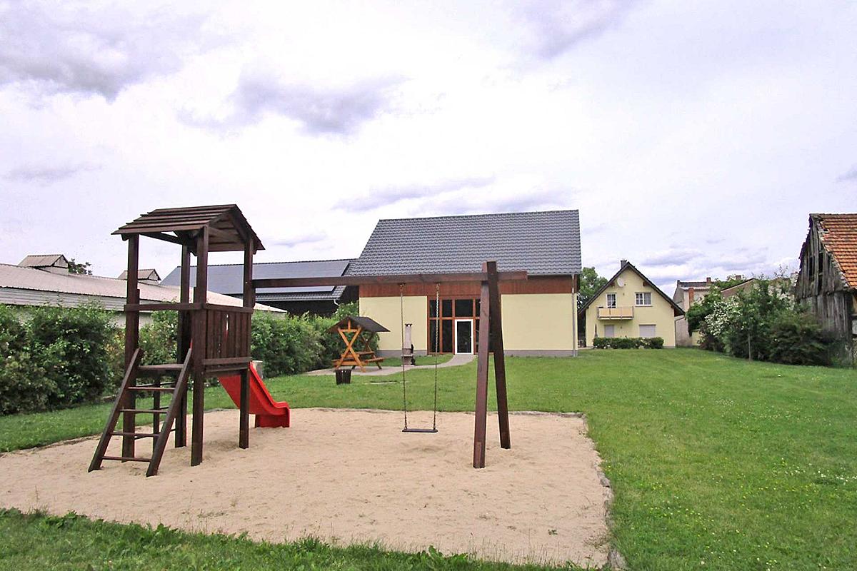 Ferienhof Landidyll – ferienhof-landidyll-spielplatz