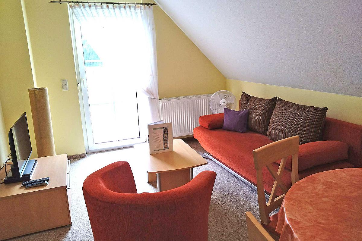 Ferienhof Landidyll – ferienhof-landidyll-wohnzimmer-spreewaldblick