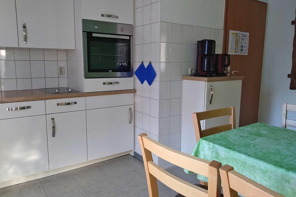 Urlaub auf dem Bauernhof Gummelt – bauernhof-gummelt-kueche-ferienwohnung-zwei