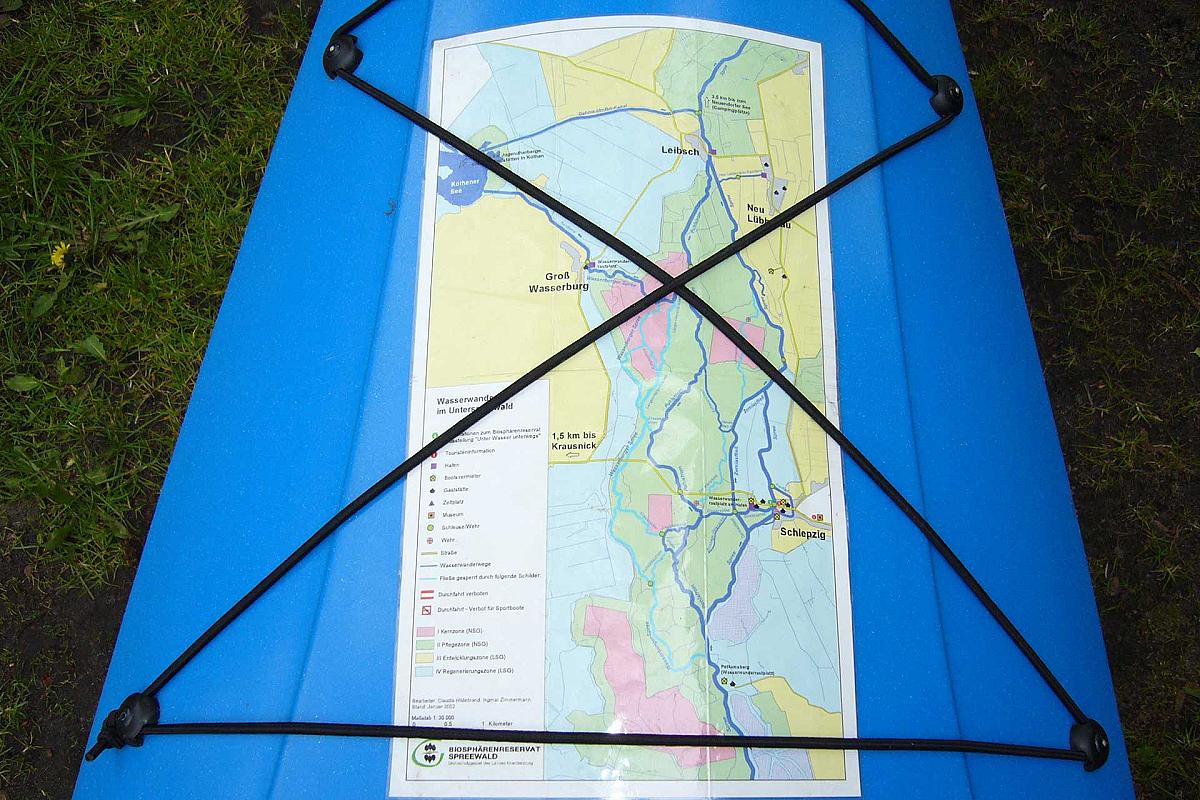 "Beim Kahnfährmann" - wasserkarte-kajak-blau-p1000558