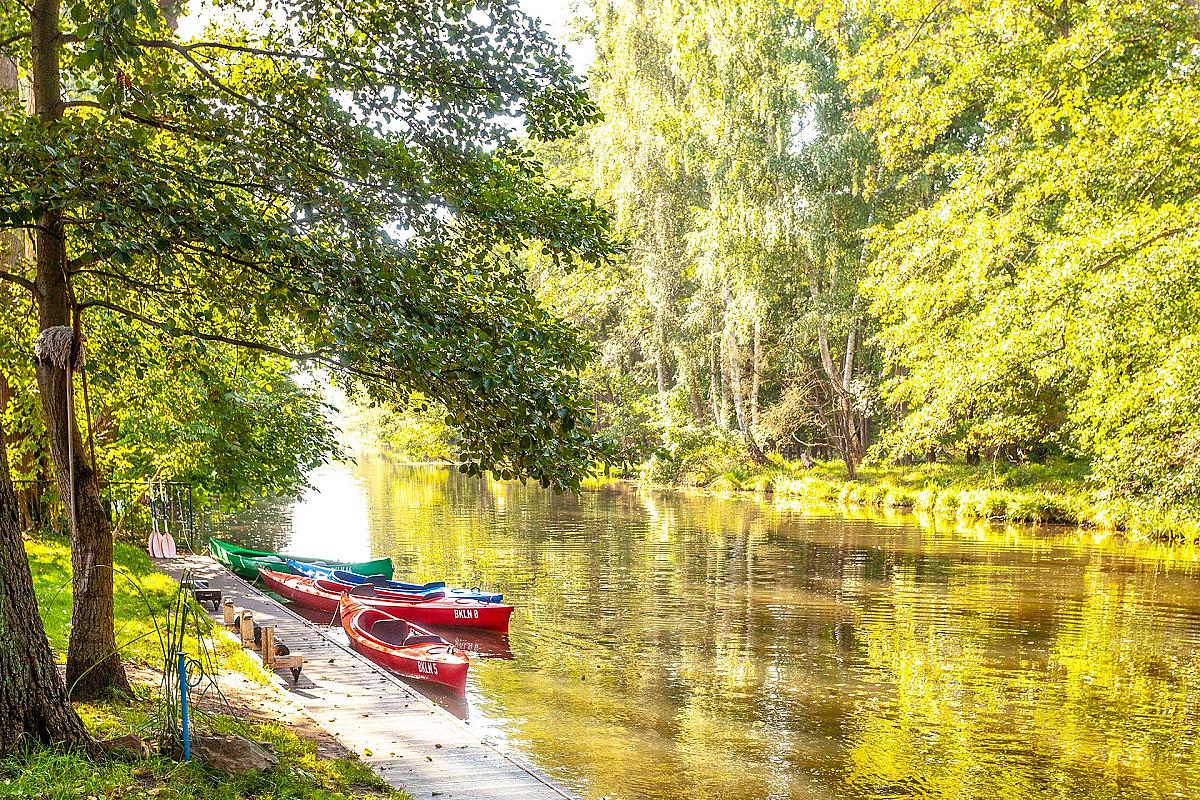 Bootsverleih Keutel - boote-im-wasser-am-bootsverleih-keutel-0051